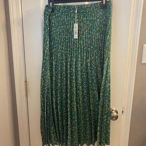 Max Studio skirt